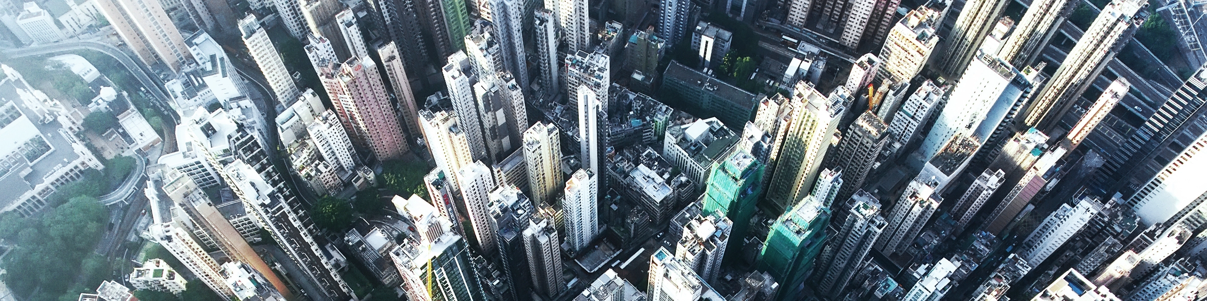 Miejskie wieżowce z lotu ptaka